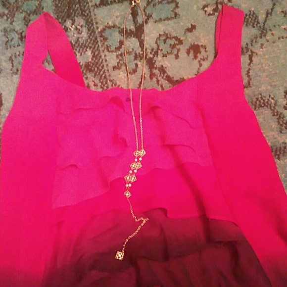 Ombre Ruffle Tank Top - Picture 4 of 5